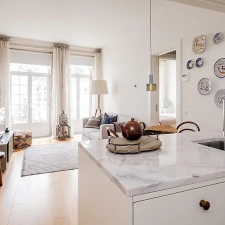 Boutique Rentals-Flores Plaza In City Historical Center Porto Zewnętrze zdjęcie