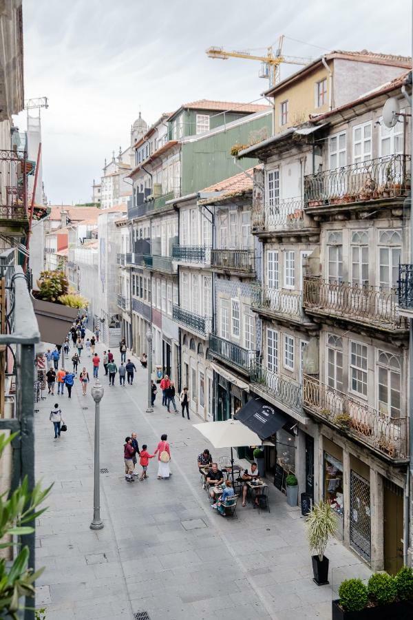Boutique Rentals-flores Plaza In Historical Center Apartment Porto